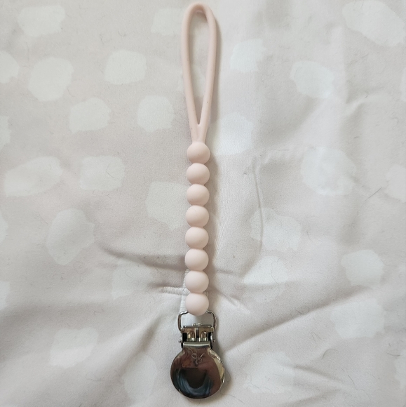 NWOT Silicone Baby Pacifier Clips and Teether - Picture 3 of 4